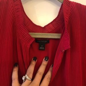 ❤️ Ann Taylor red flutter sleeve blouse